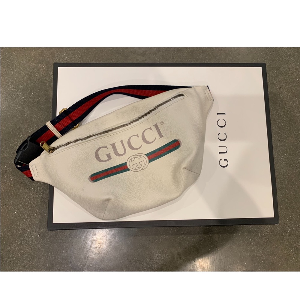 Authentic Gucci belt bag white large size
